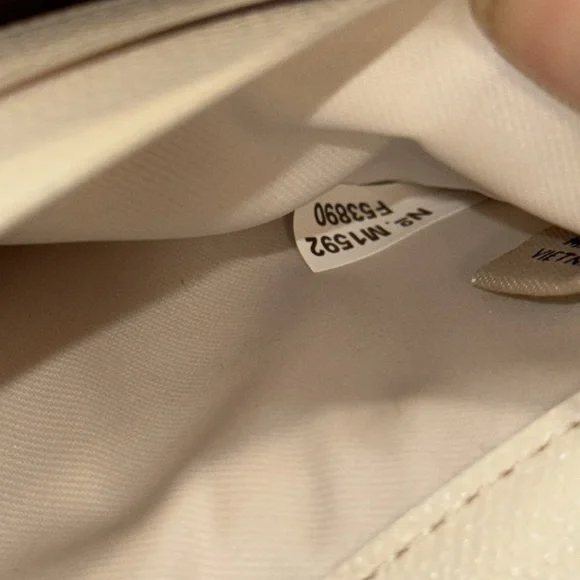 Coach Bag Cream Leather Wallet Gold Chain Crossbody - Picture 15 of 17